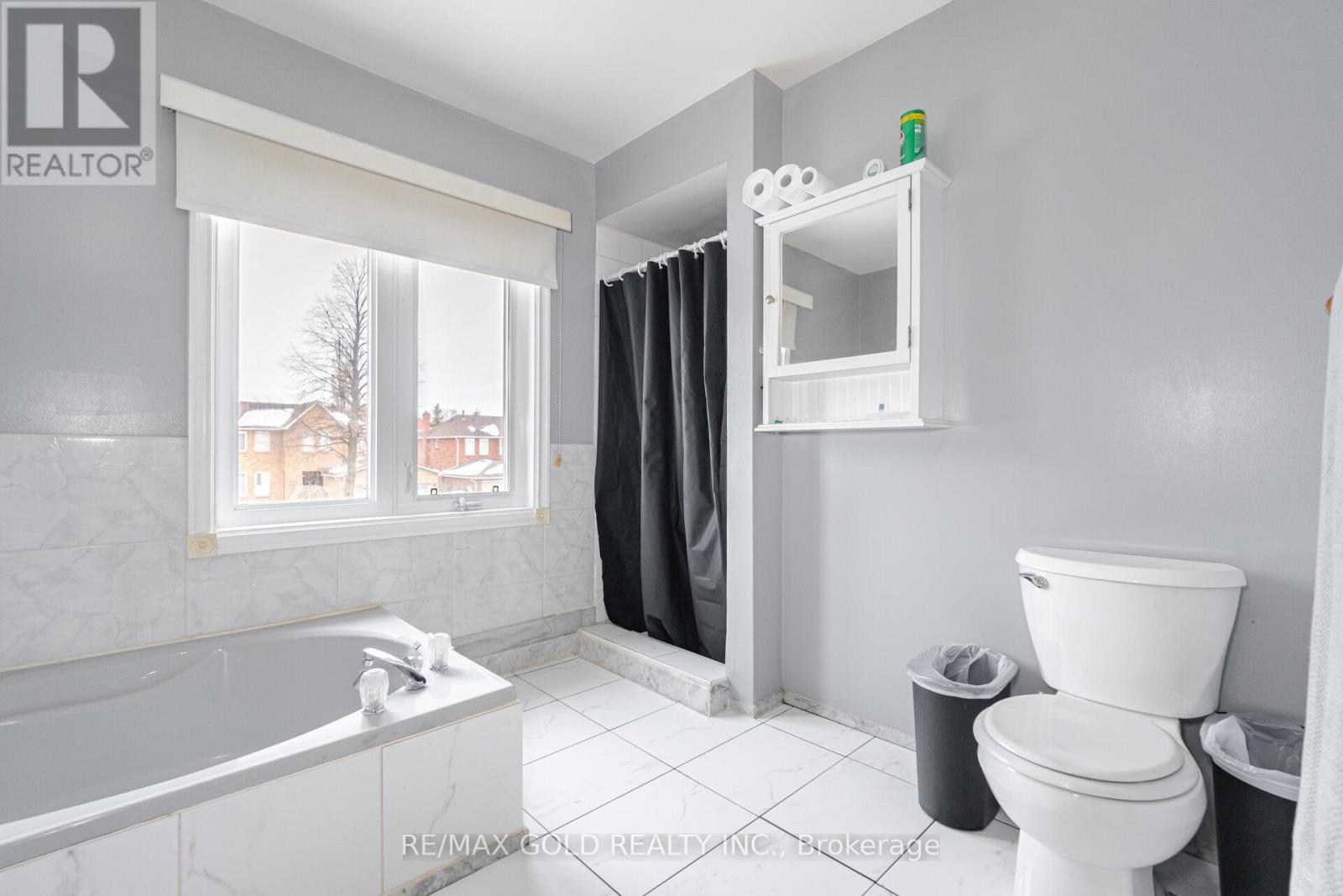 29 BRYDON CRESCENT - 29