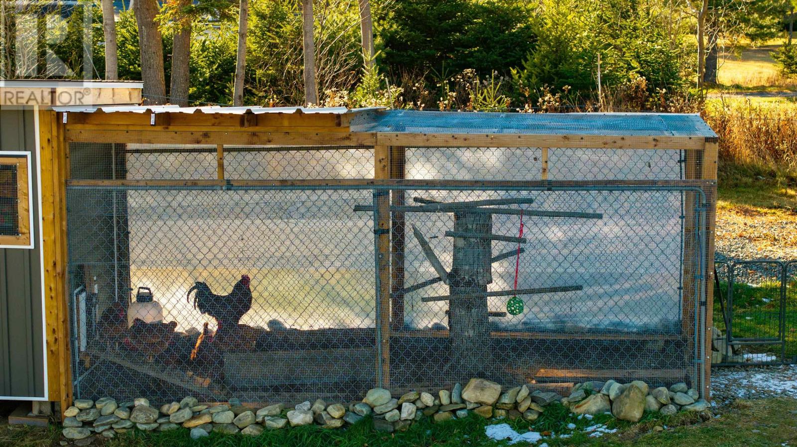 Property 27 of 33 of 87 Pool Road