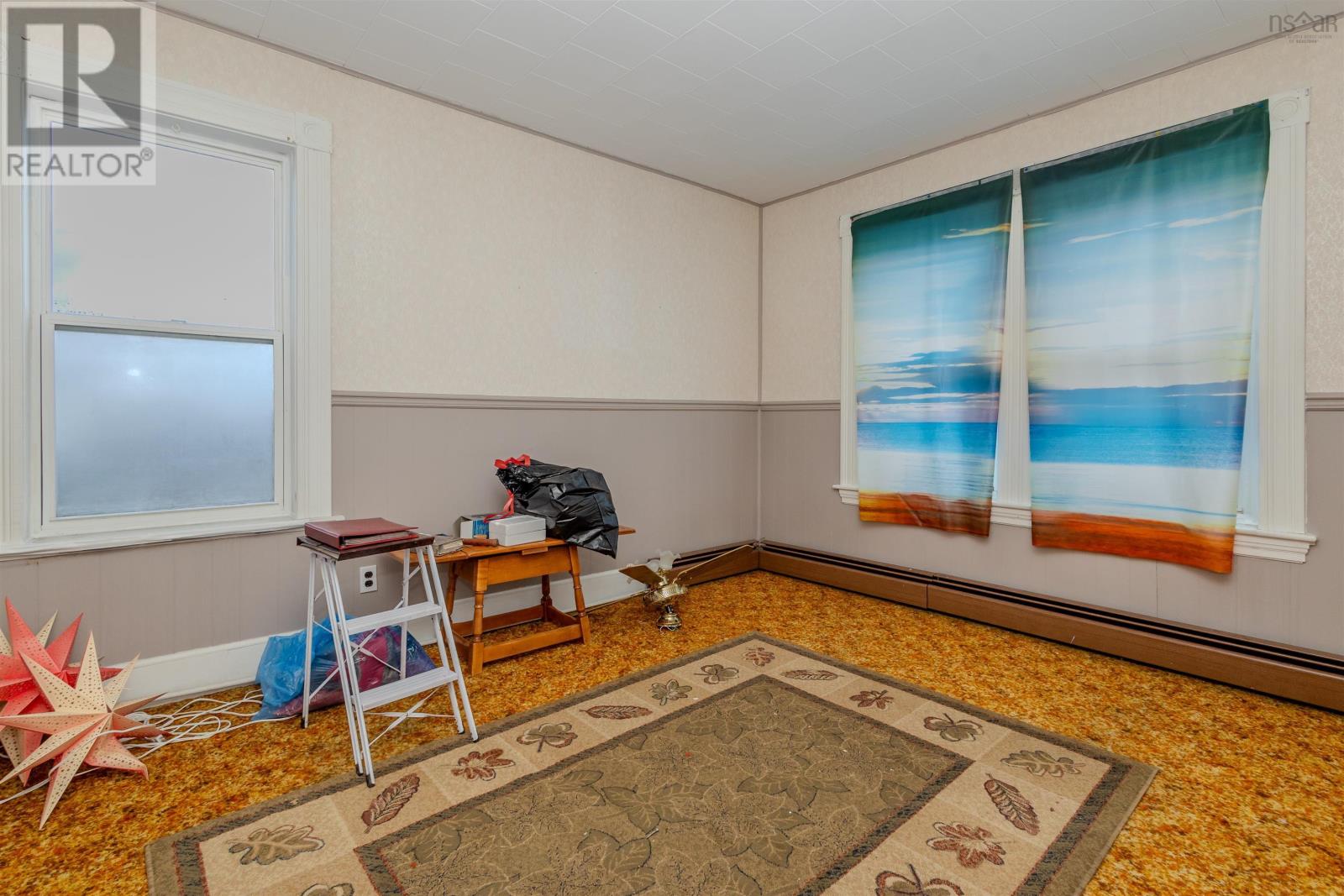 Property 37 of 47 of 218 york Street