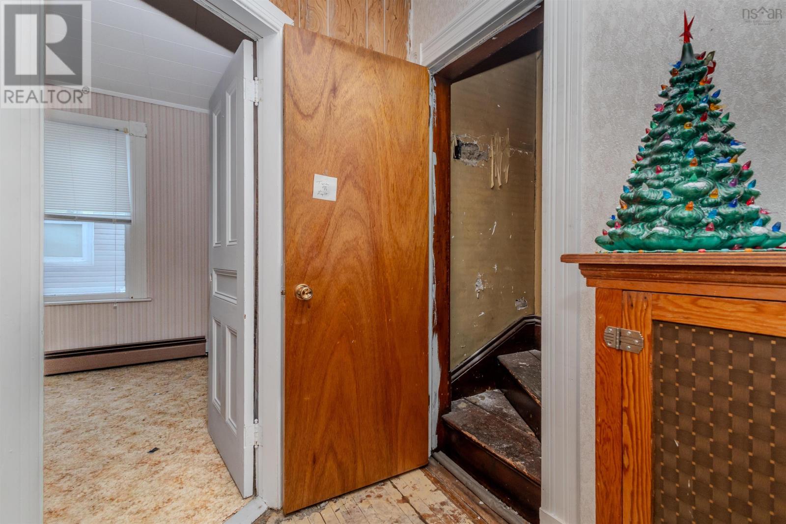 Property 41 of 47 of 218 york Street