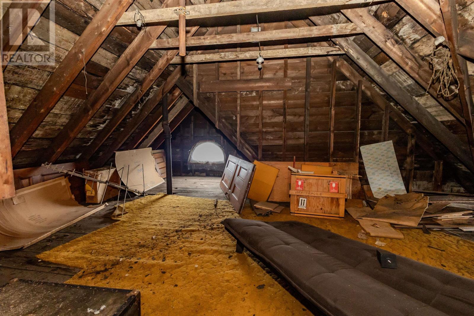 Property 43 of 47 of 218 york Street