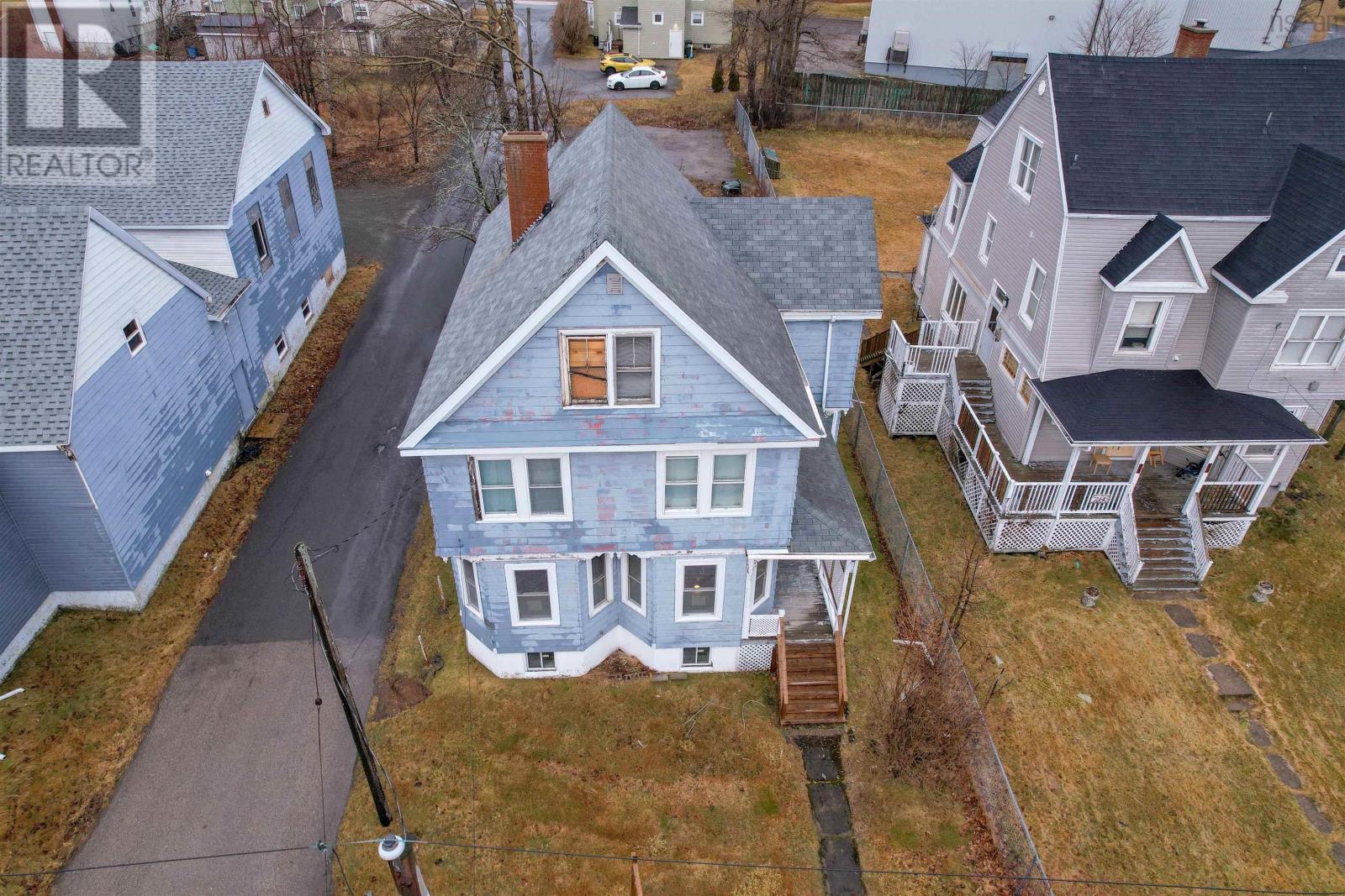 Property 44 of 47 of 218 york Street