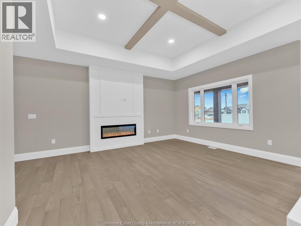 61 HILTON COURT - 14