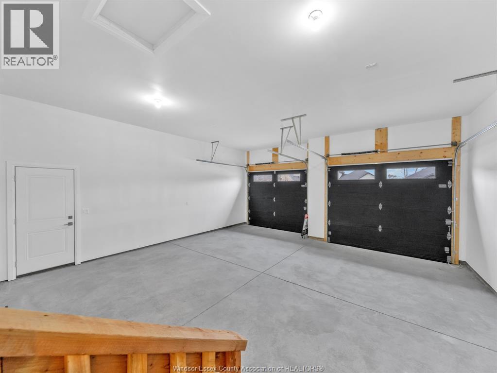 61 HILTON COURT - 42