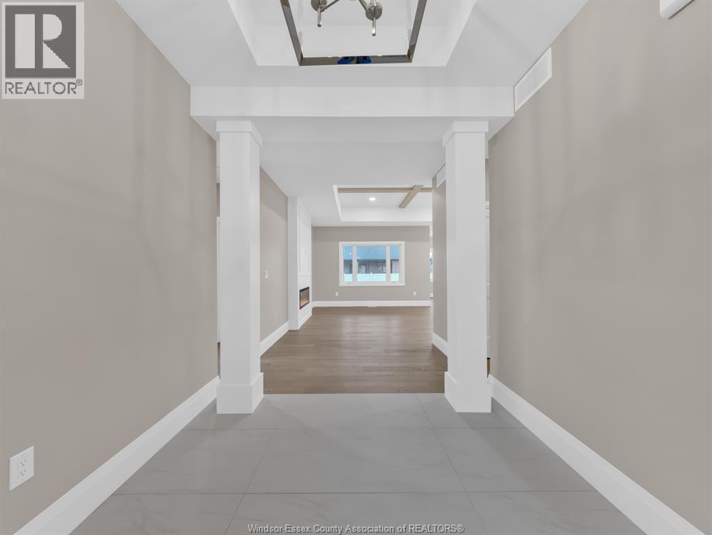 61 HILTON COURT - 6