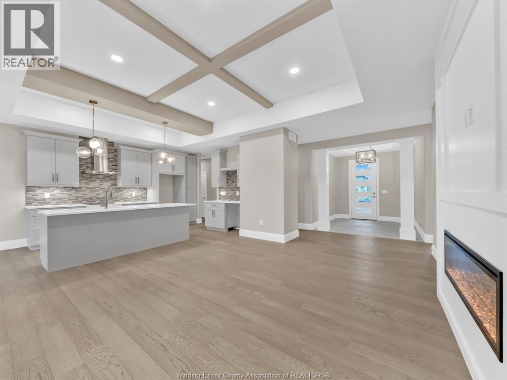 61 HILTON COURT - 8