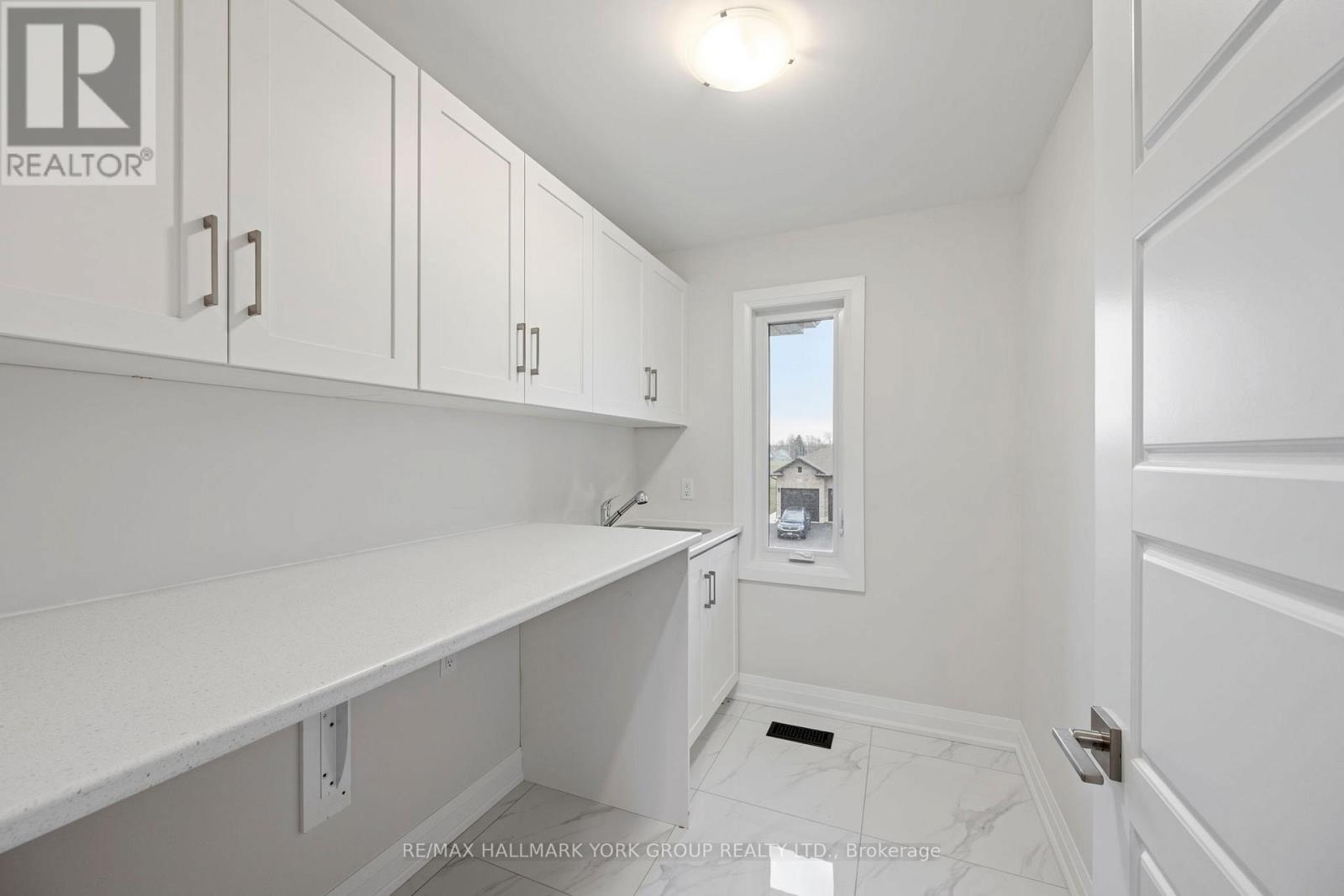3 BOUW STREET - 21