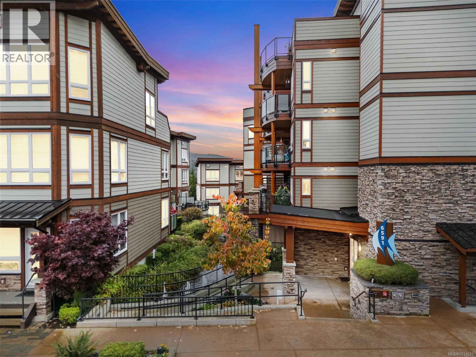 #202 6591 LINCROFT RD - 30