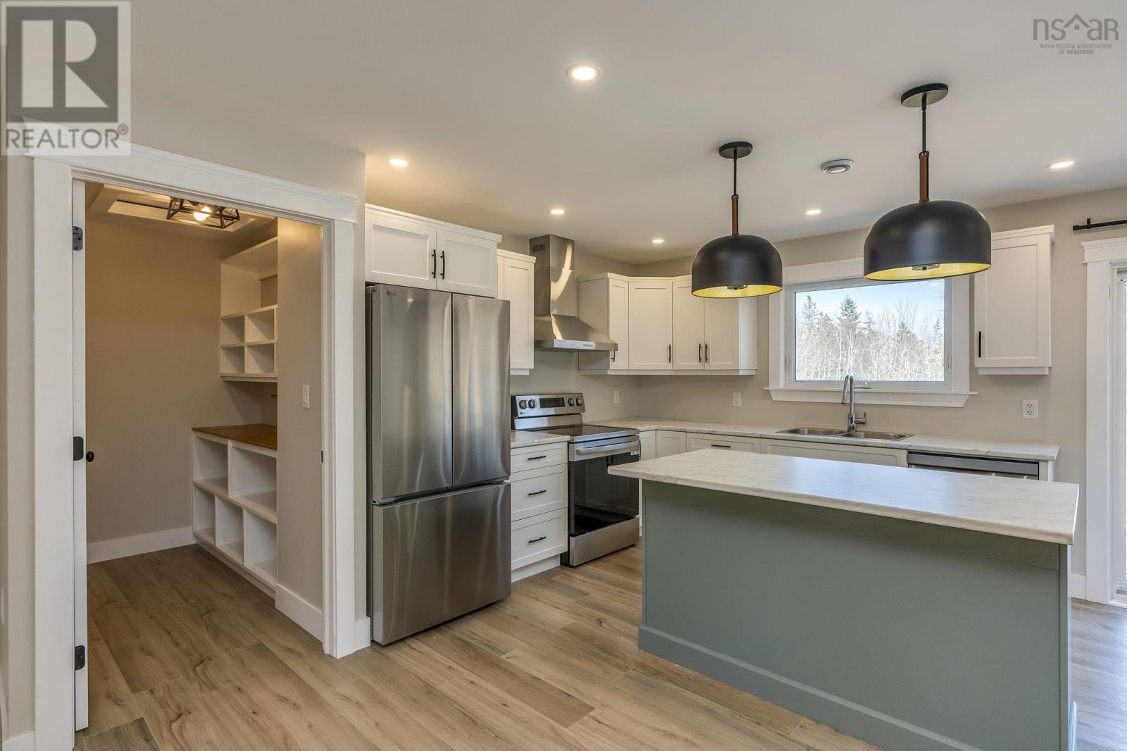 Property 10 of 32 of 1960 Long Point Road