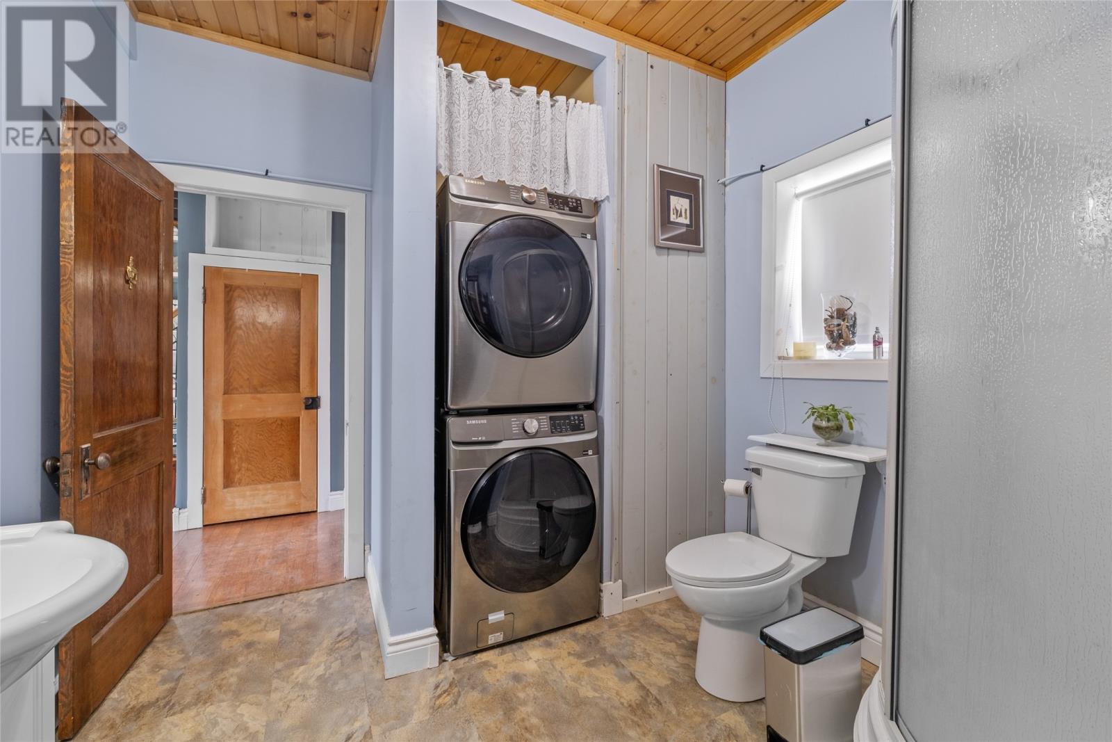 546 Bauline East Road - 36