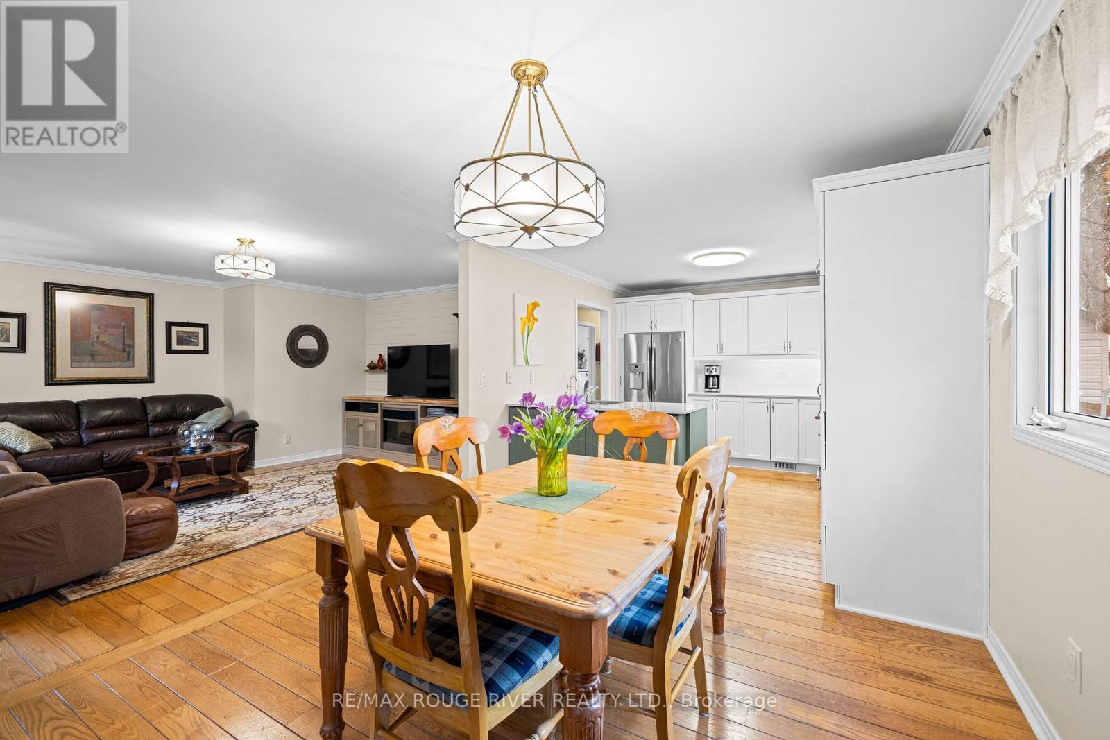 #14 10126 LONGSAULT ROAD - 12