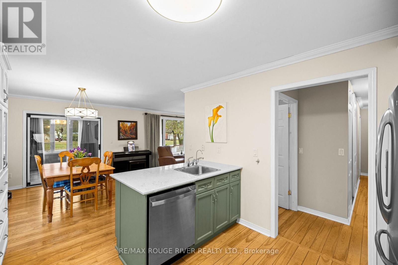 #14 10126 LONGSAULT ROAD - 15
