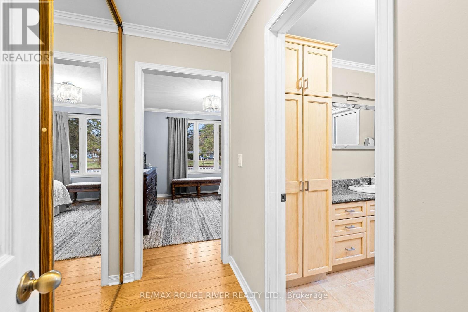 #14 10126 LONGSAULT ROAD - 22