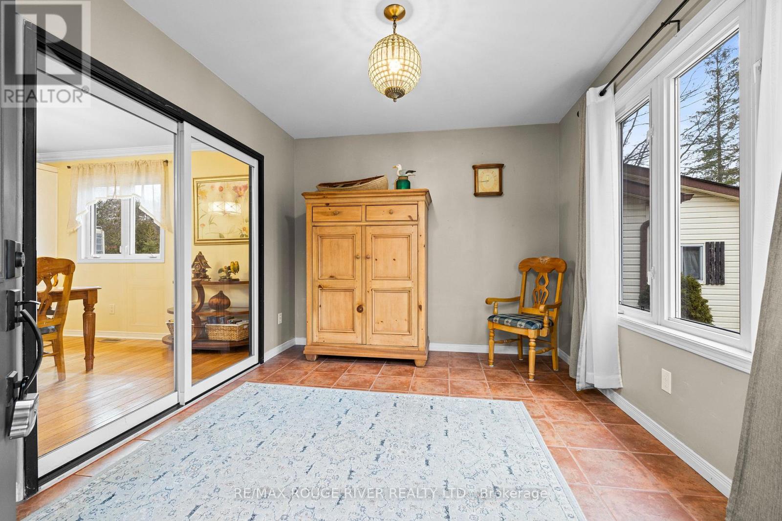 #14 10126 LONGSAULT ROAD - 3