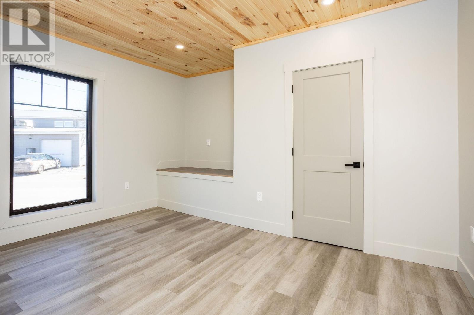 71A Woodleigh Drive - 12