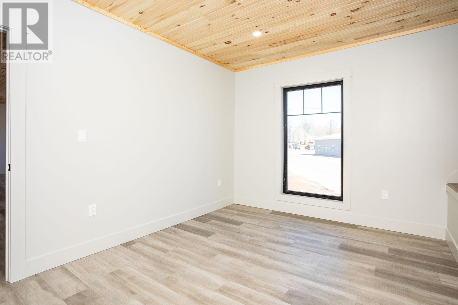 71A Woodleigh Drive - 13