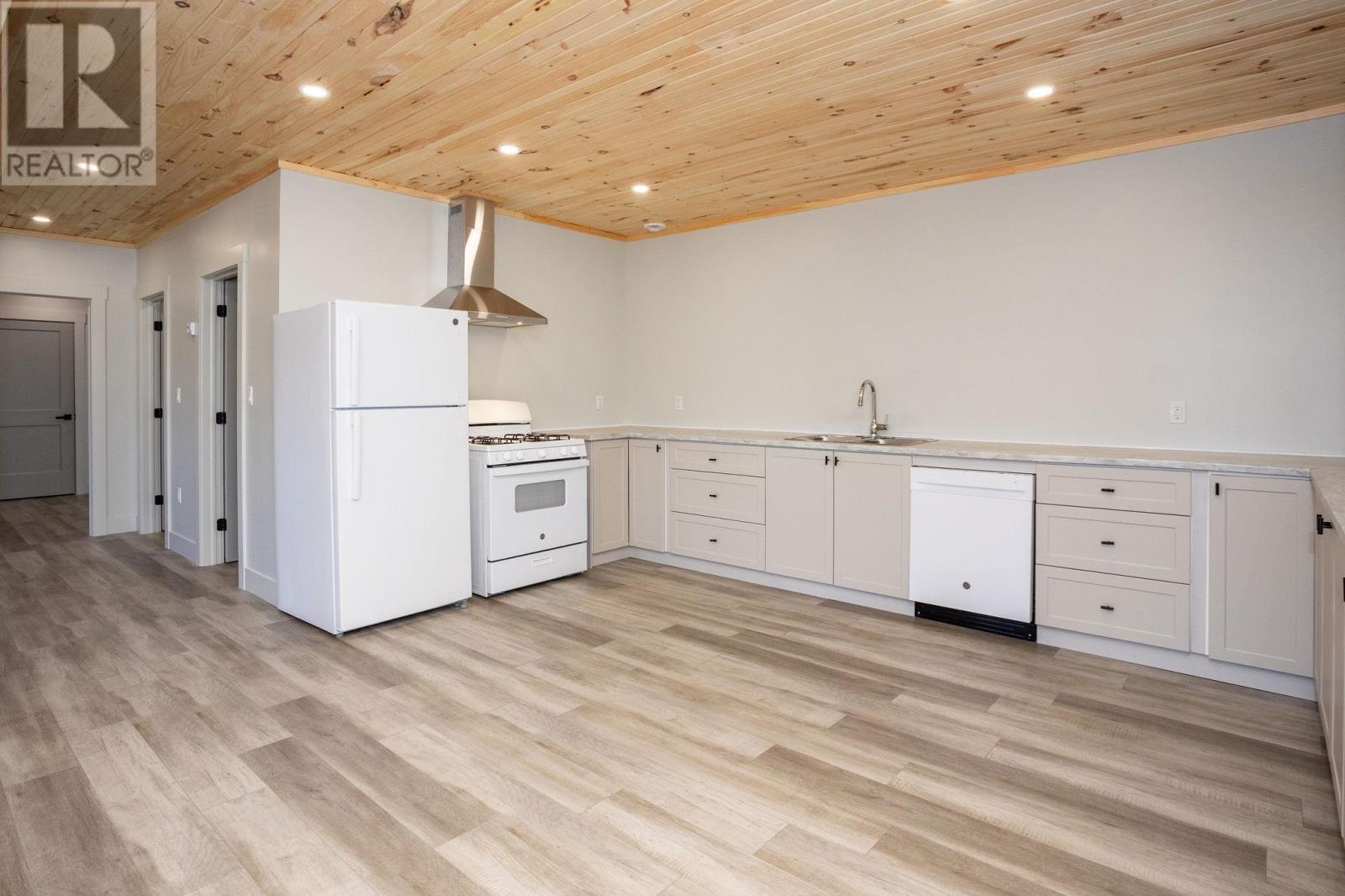 71A Woodleigh Drive - 6