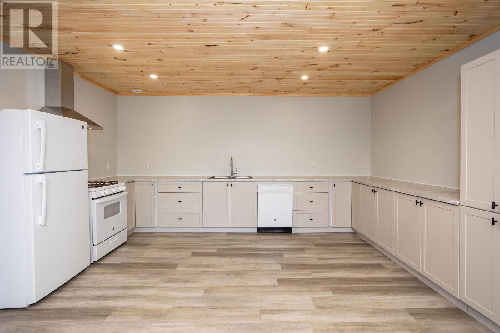 71A Woodleigh Drive - 8