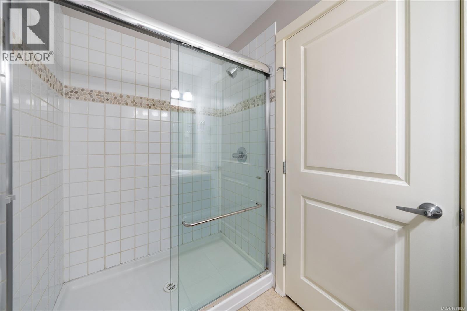 #210 201 NURSERY HILL DR - 17