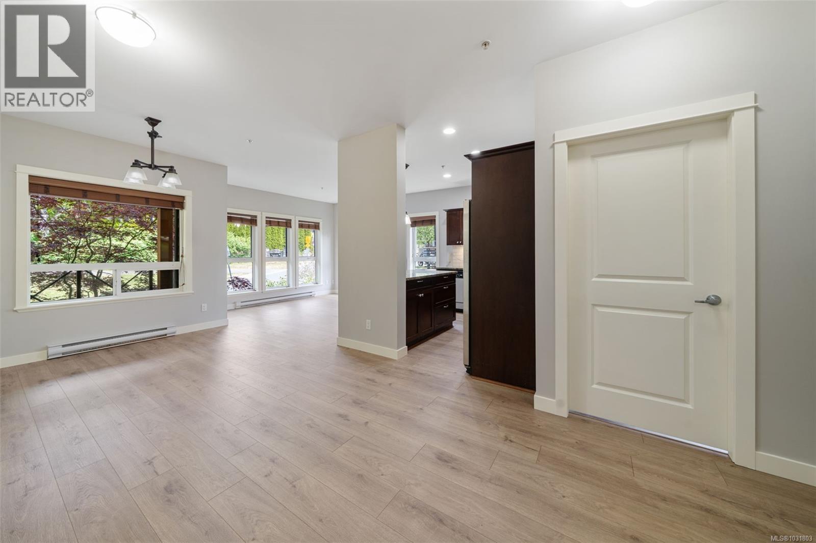 #210 201 NURSERY HILL DR - Image 2