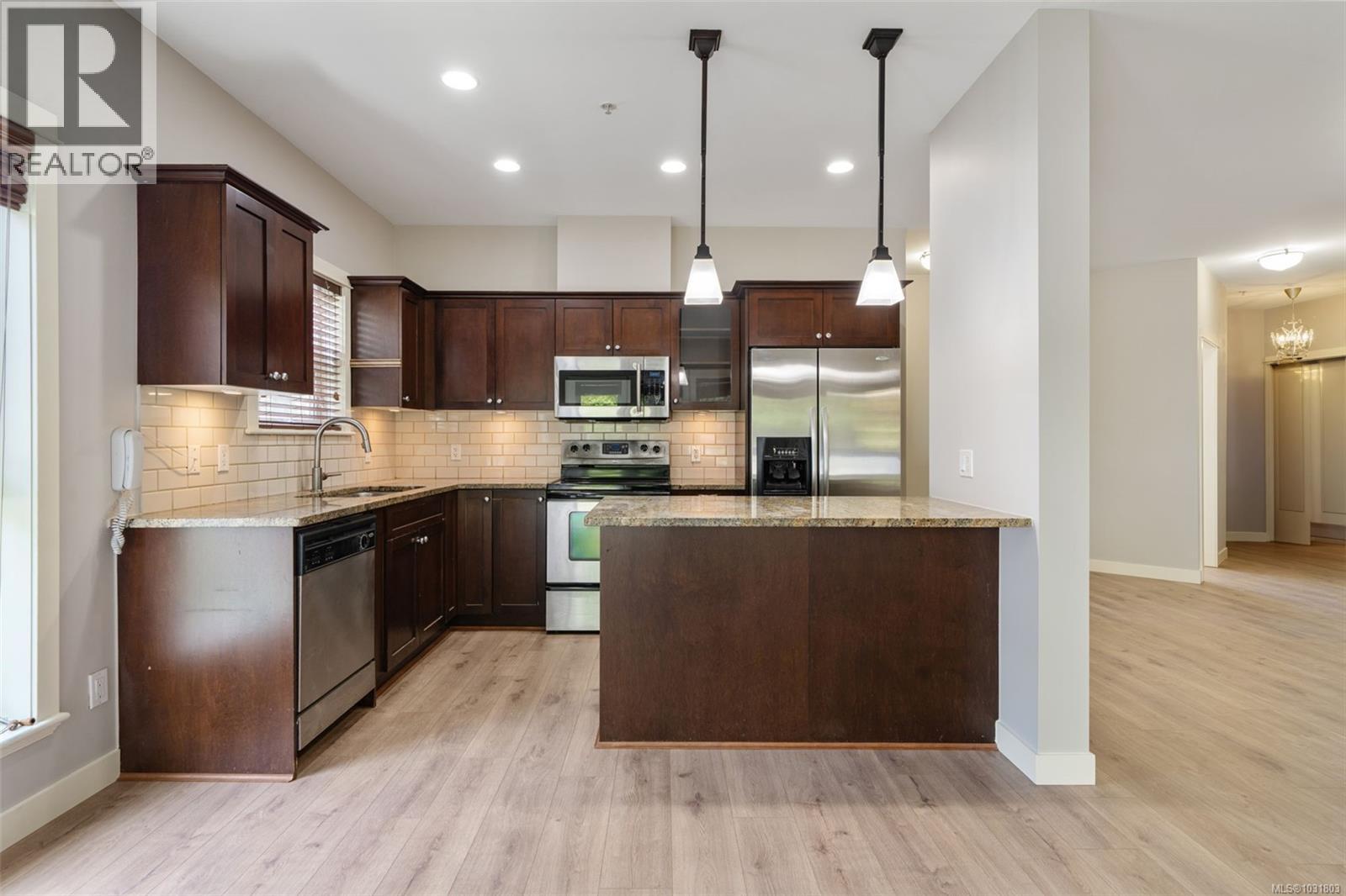 #210 201 NURSERY HILL DR - Image 3