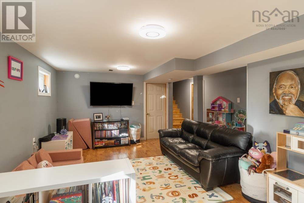 Property 20 of 23 of 11 East Uniacke Road