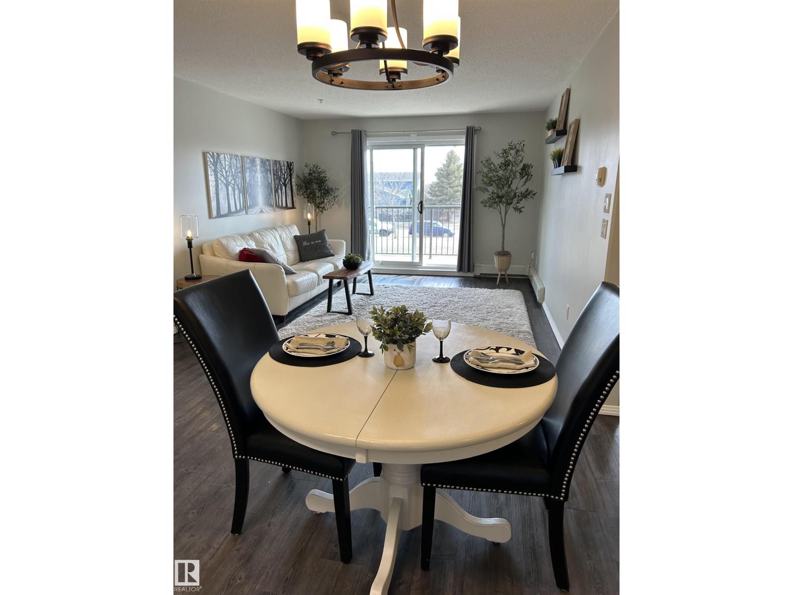 #207 592 HOOKE RD NW, Edmonton