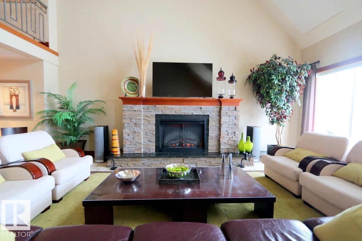 #1402 9707 105 ST NW, Edmonton