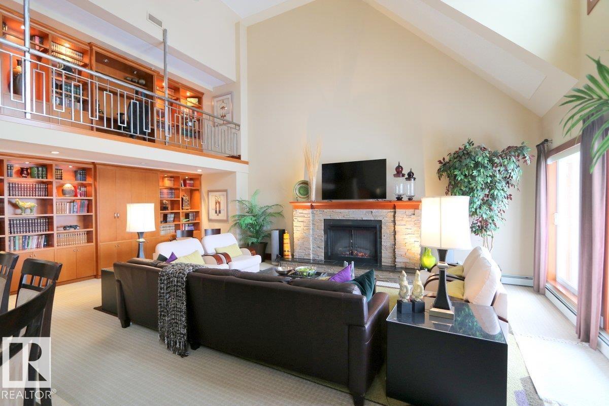 #1402 9707 105 ST NW, Edmonton