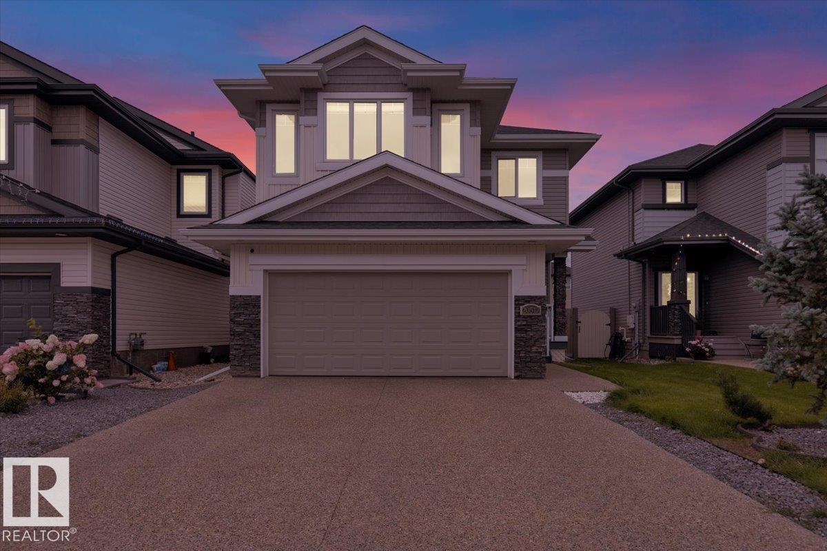 20517 98A AV NW, Edmonton