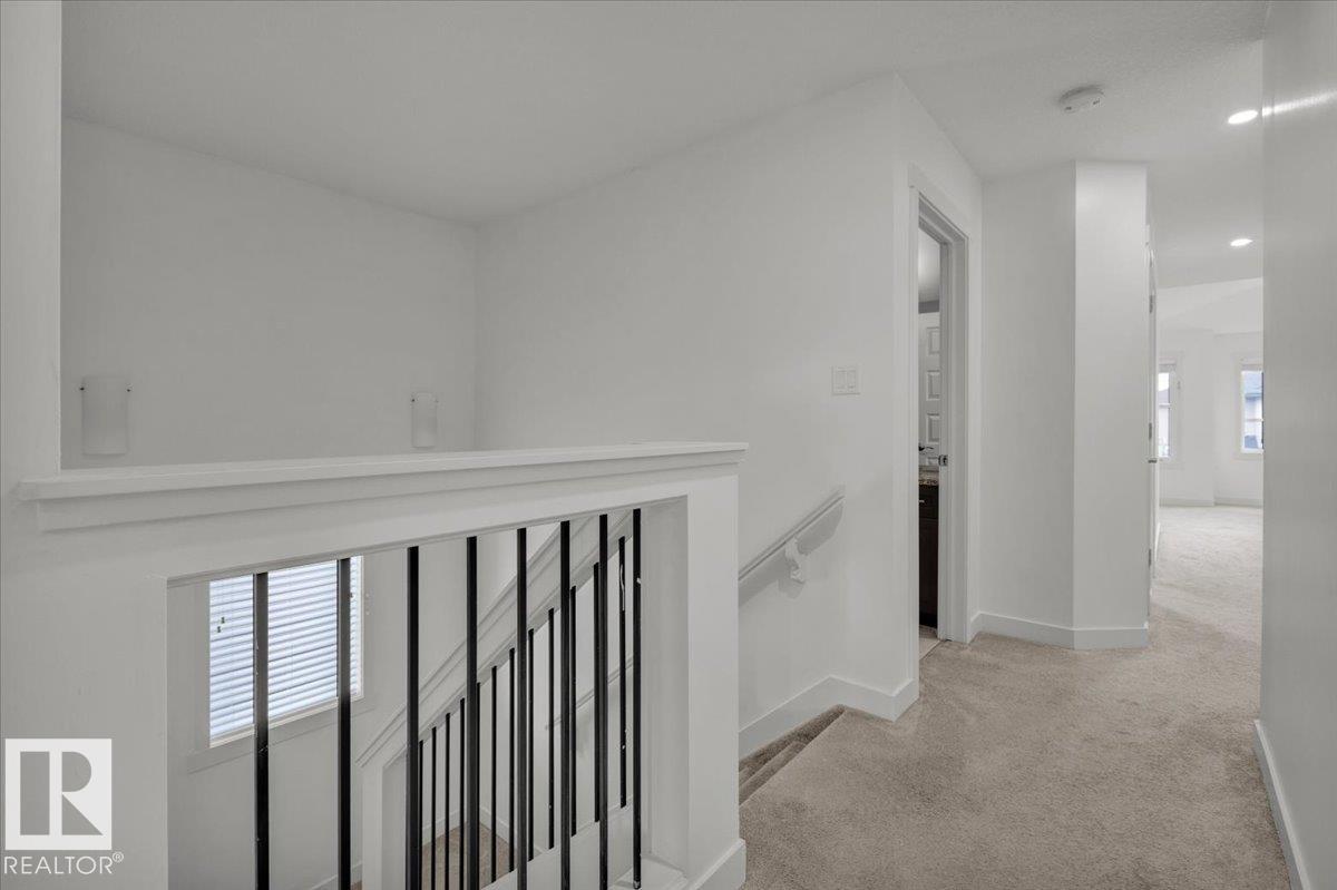 20517 98A AV NW, Edmonton