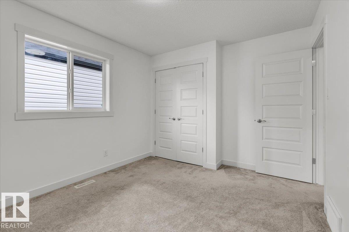 20517 98A AV NW, Edmonton