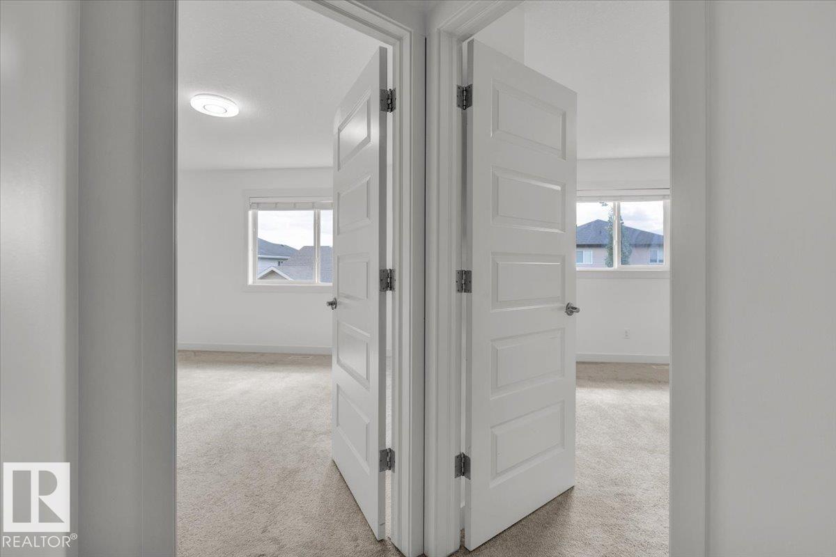 20517 98A AV NW, Edmonton