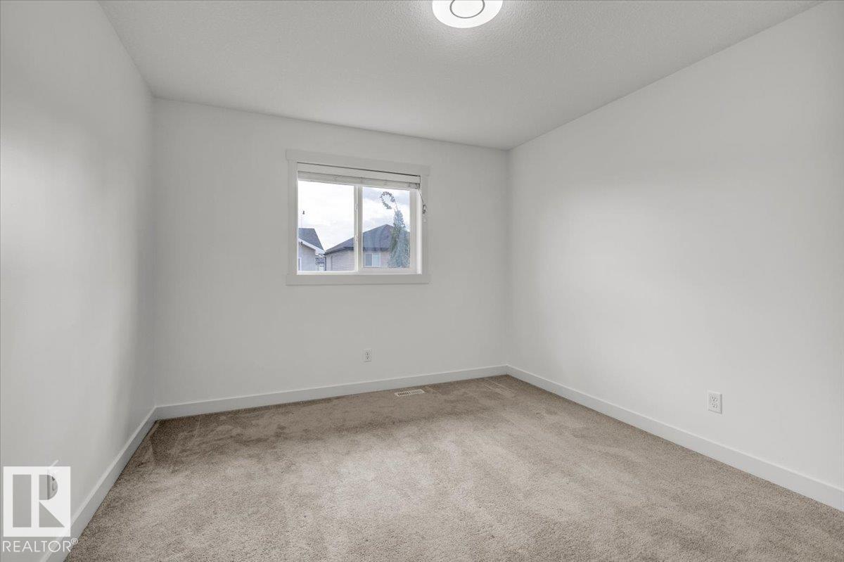 20517 98A AV NW, Edmonton