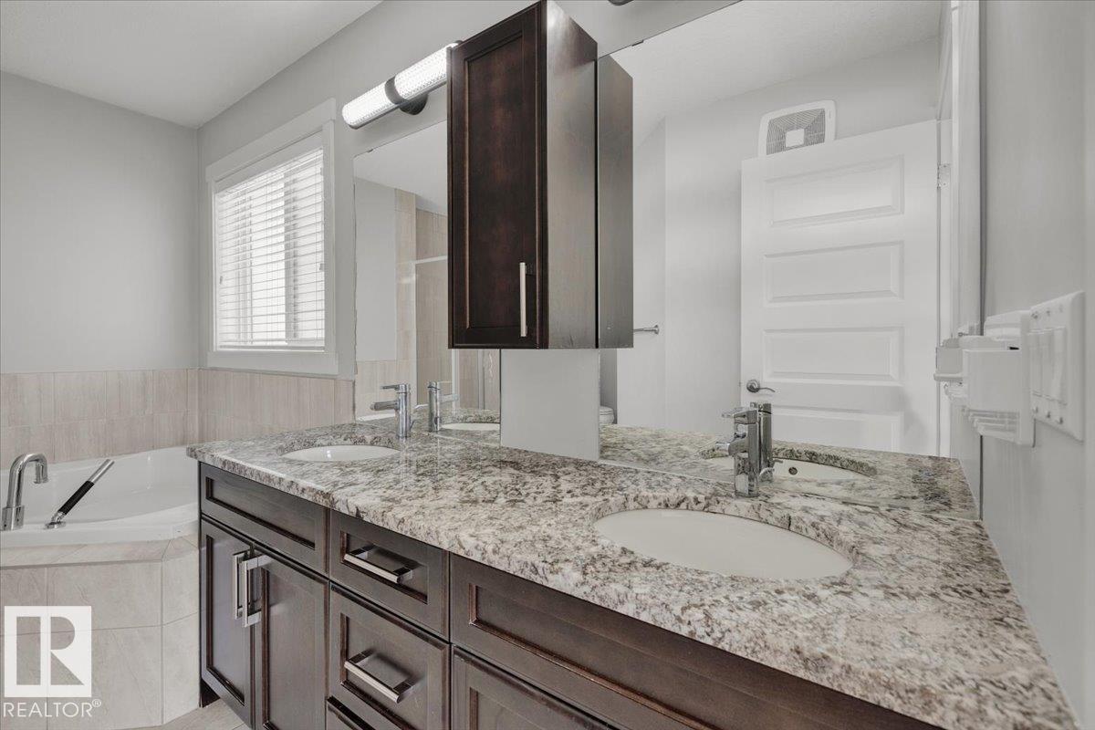 20517 98A AV NW, Edmonton