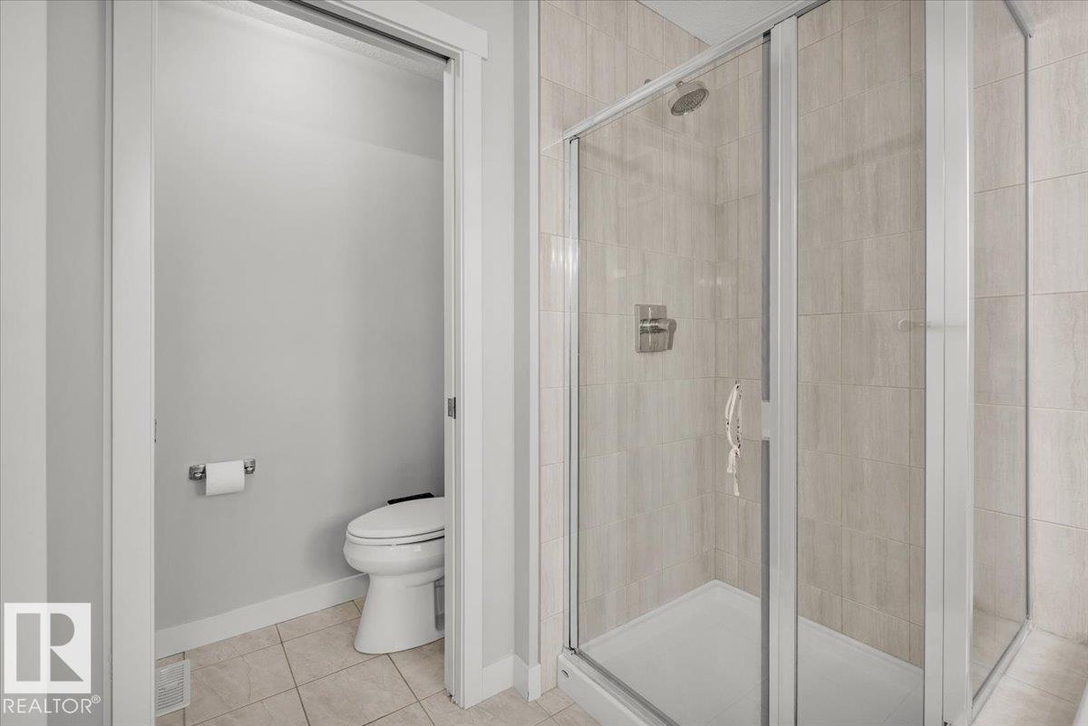 20517 98A AV NW, Edmonton