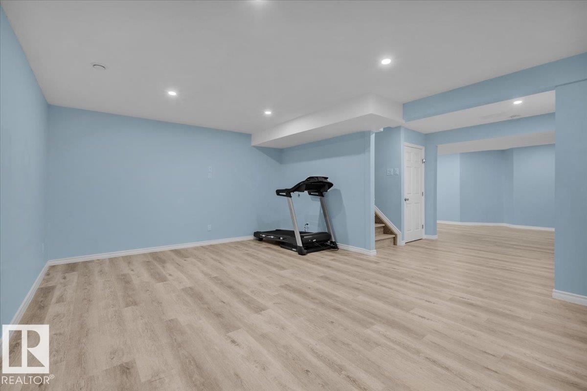 20517 98A AV NW, Edmonton