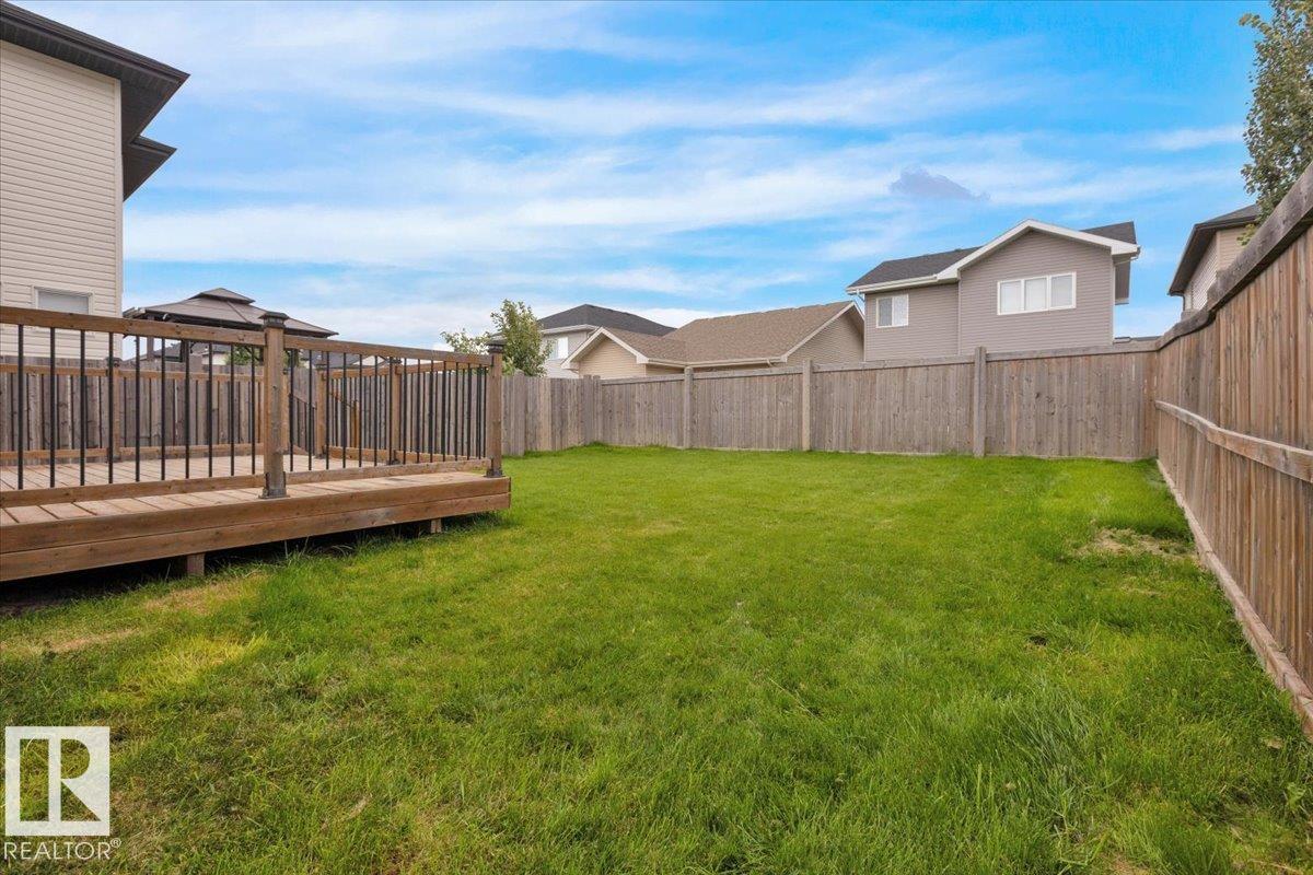 20517 98A AV NW, Edmonton