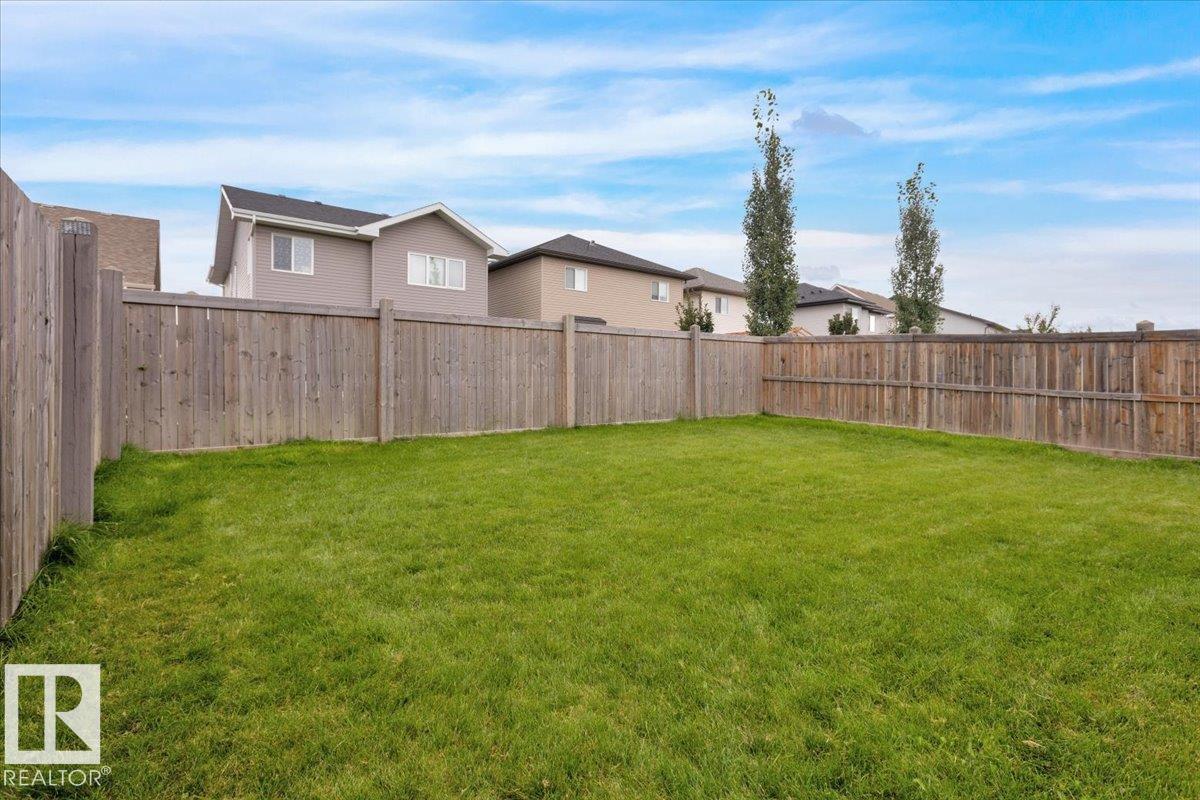 20517 98A AV NW, Edmonton