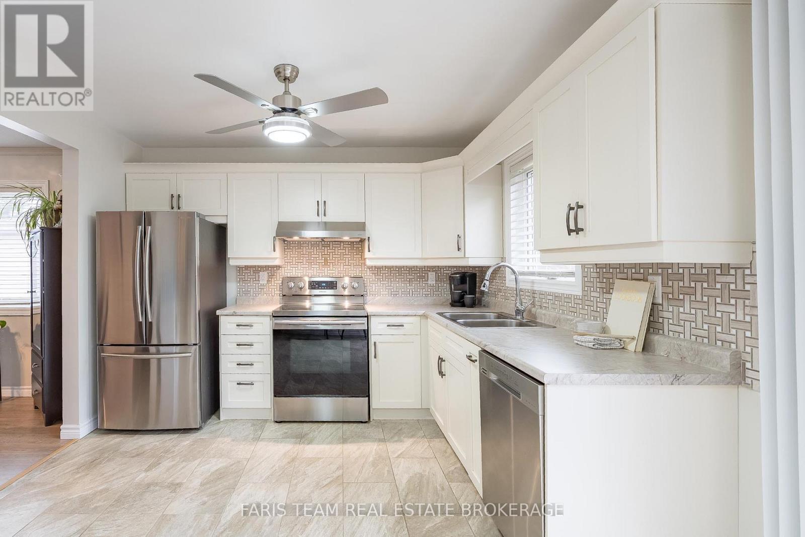 1170 ARNOLD STREET - 4