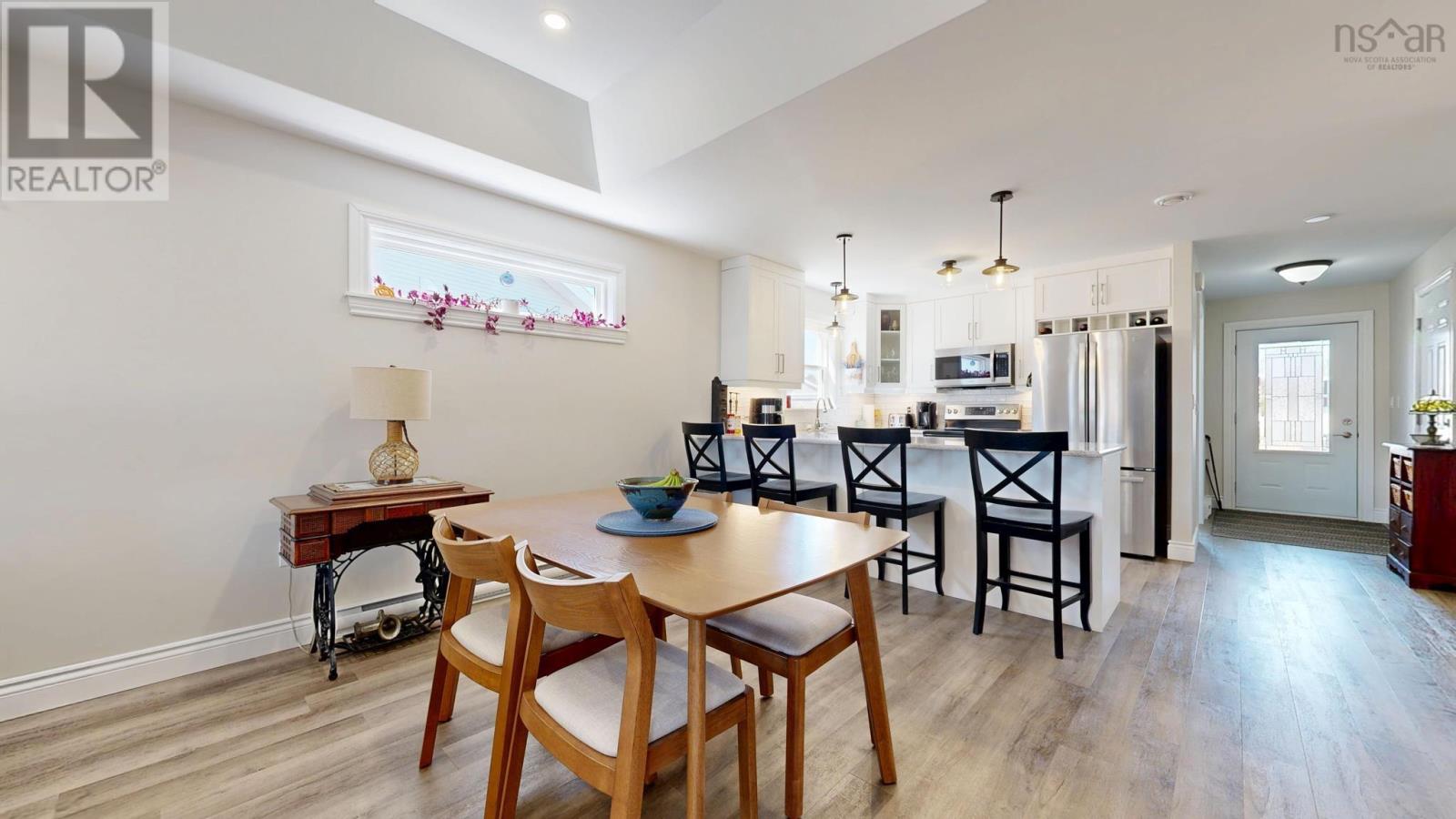 Property 20 of 49 of 83 Thistle Street