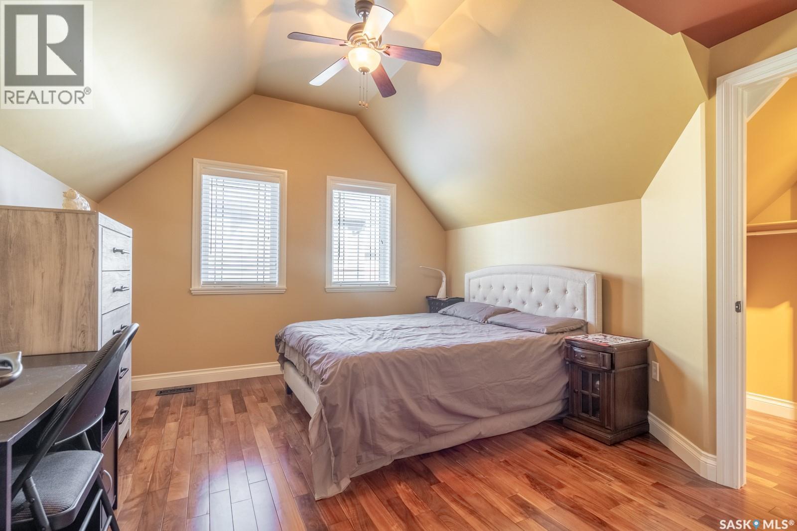 2514 BRODERICK ROAD - 23