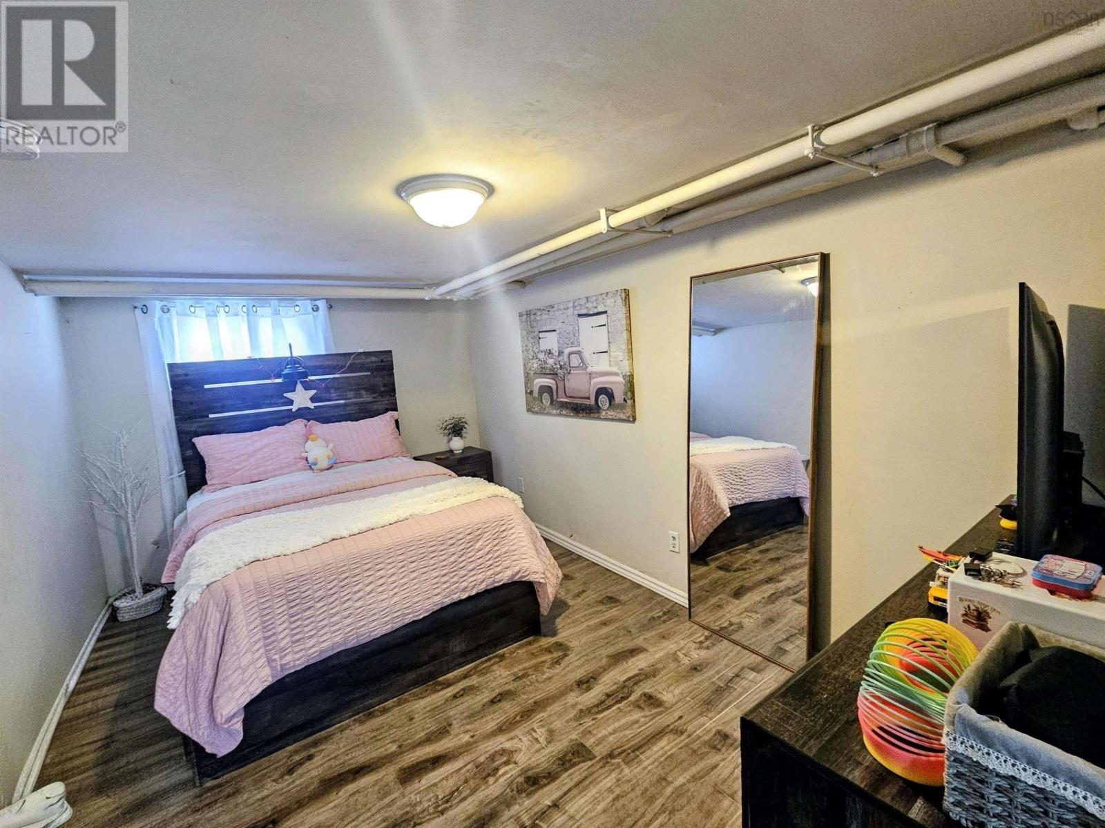 Property 28 of 38 of 815 Main Street