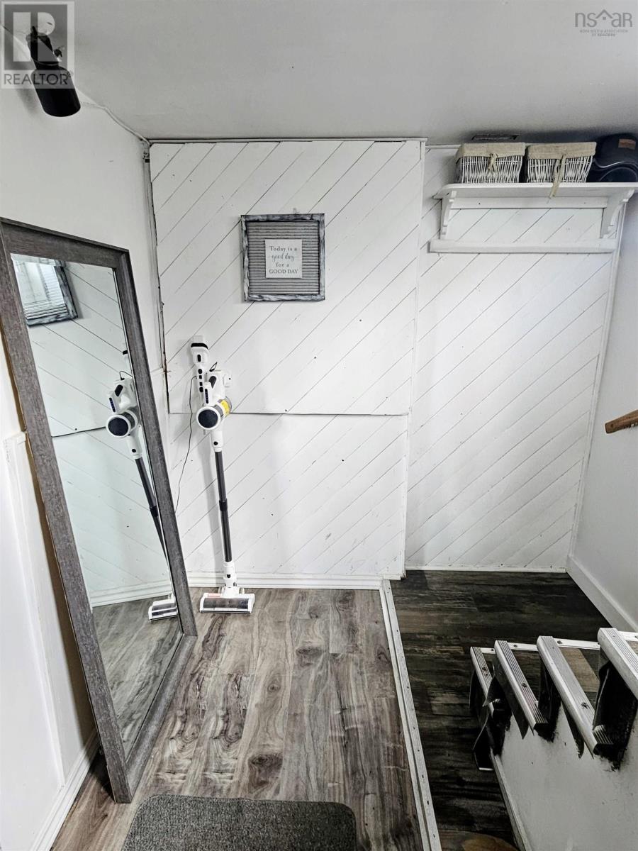 Property 27 of 38 of 815 Main Street