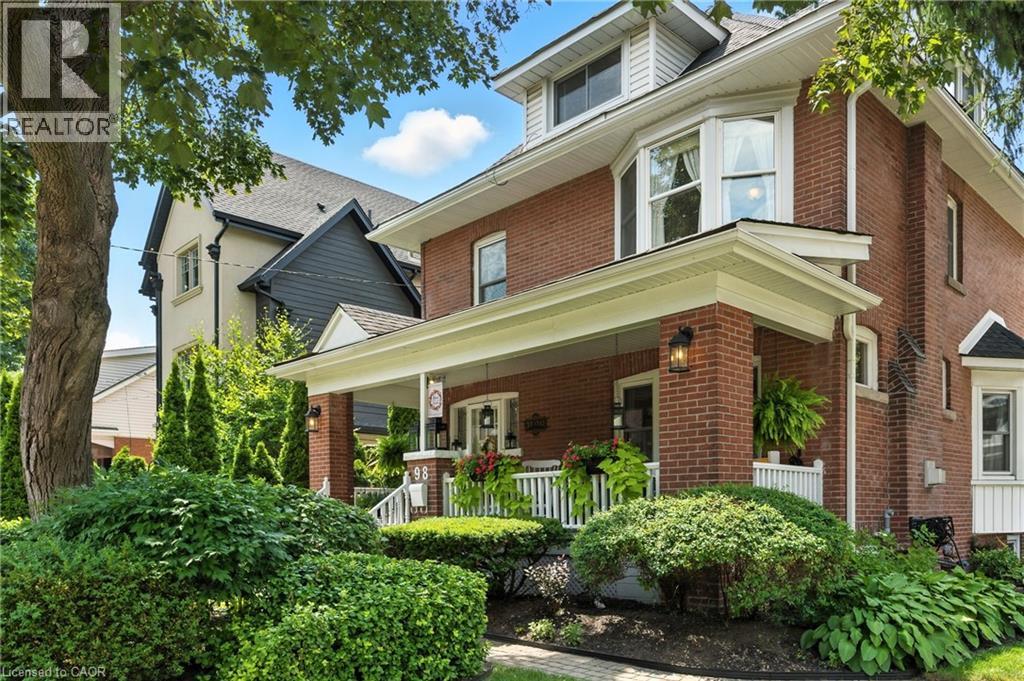 98 KENSINGTON Avenue S - 1