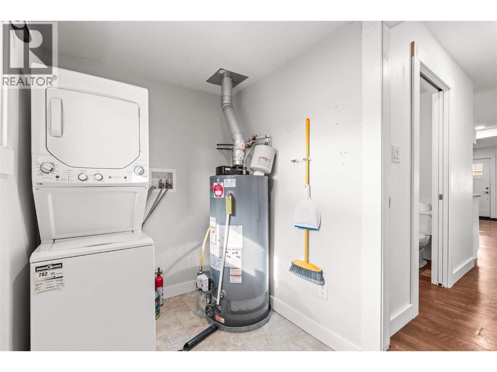 2706 38 Street - 25
