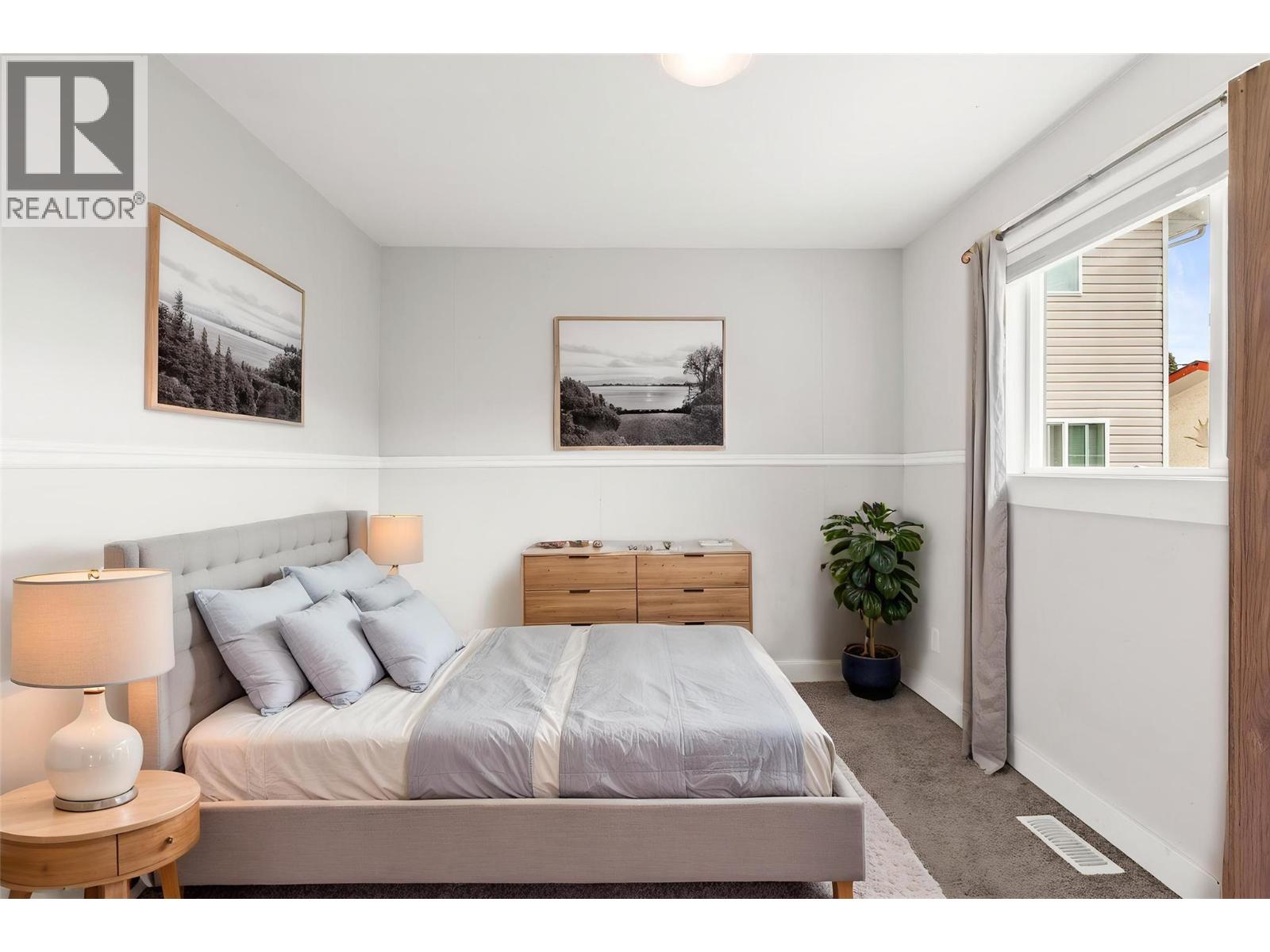 2706 38 Street - 23