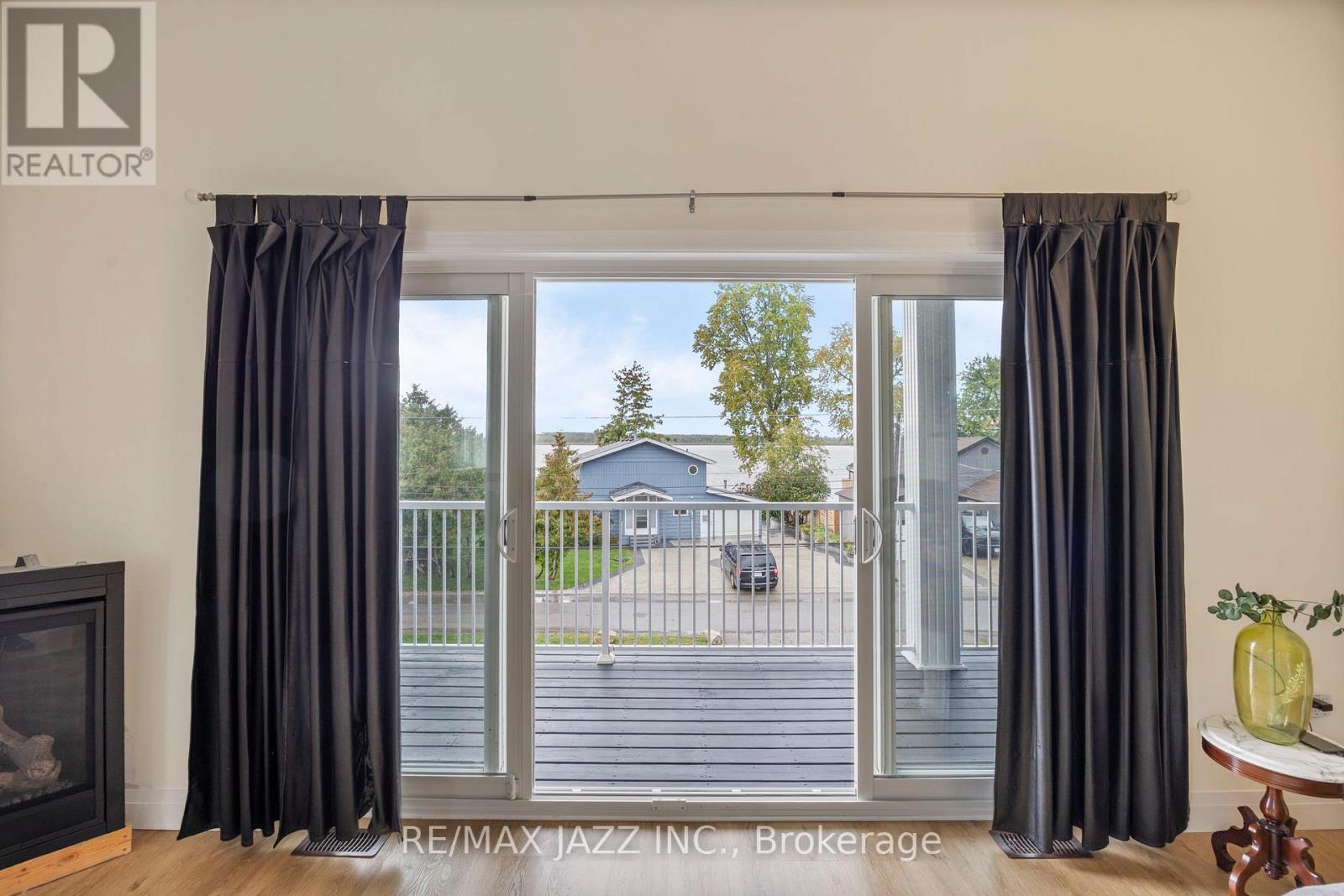 283 PLATTEN BOULEVARD - 11