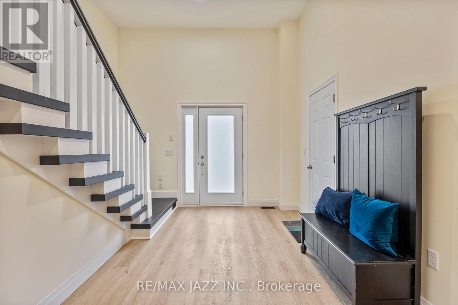 283 PLATTEN BOULEVARD - 3