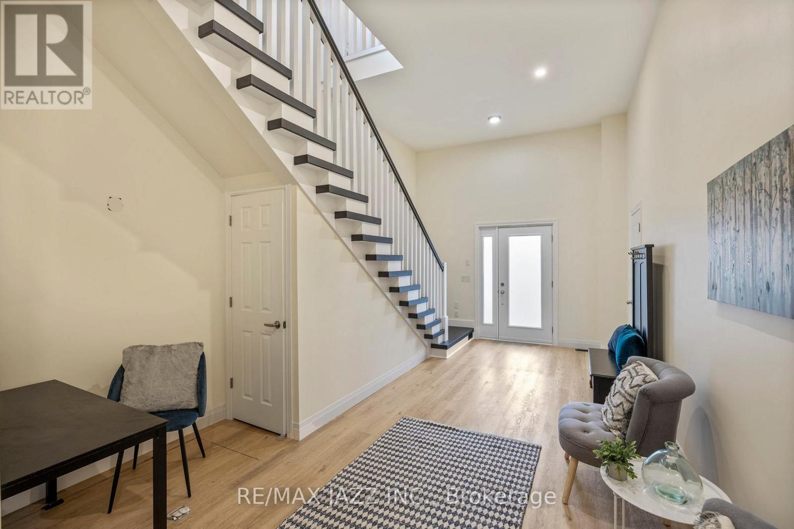283 PLATTEN BOULEVARD - 4
